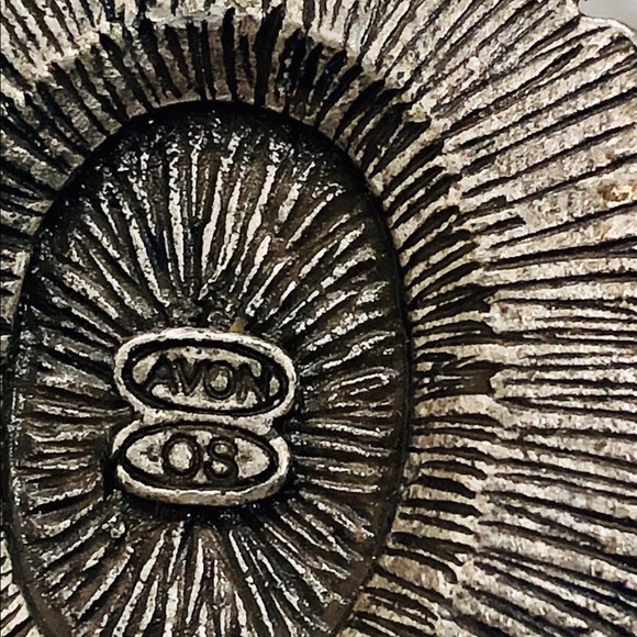 Vintage rhinestone enamel flower pendant necklace - Picture 4 of 9